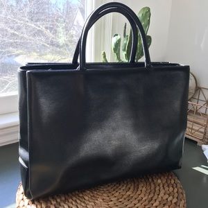 Lowest price ▪️Lamarthe bag▪️